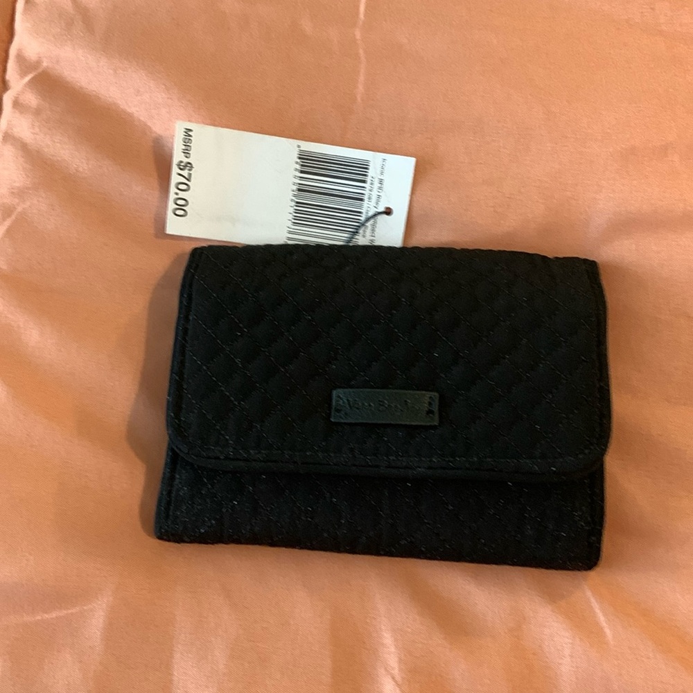 Iconic RIFD Riley Compact wallet NWT
